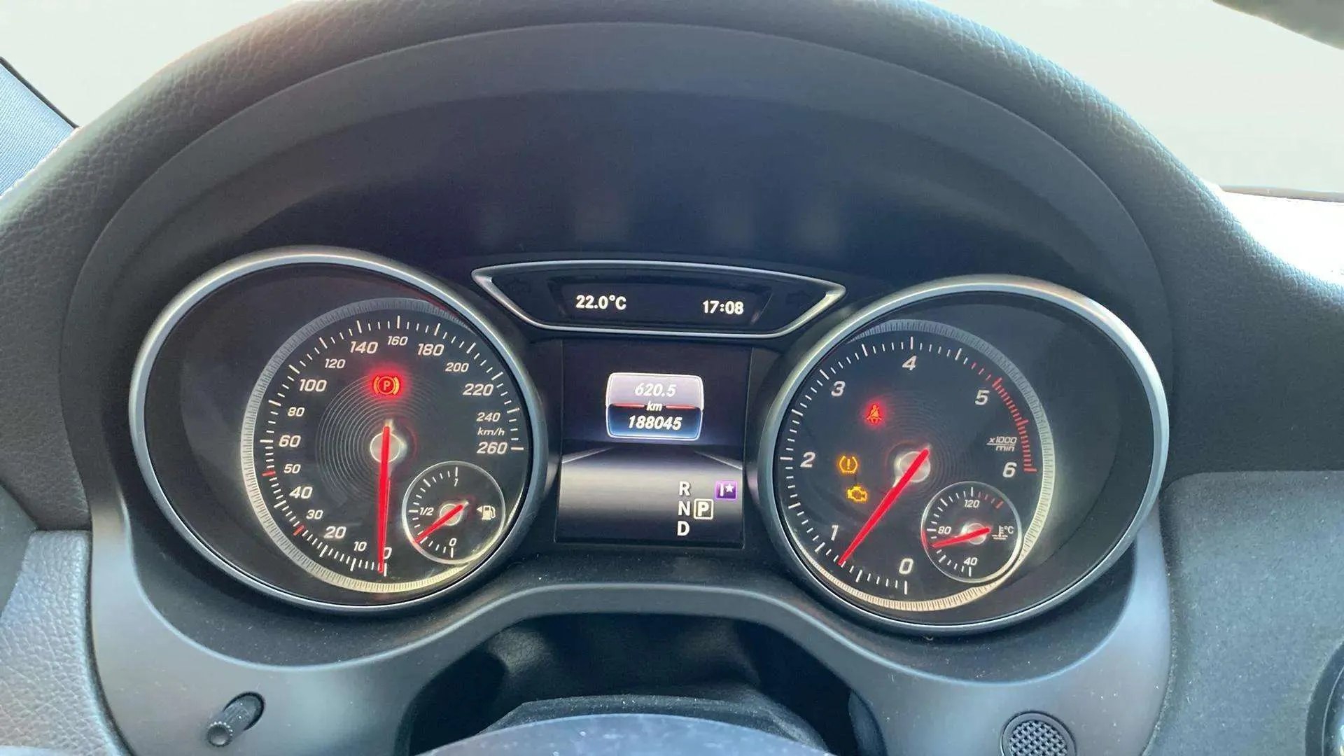 Mercedes-Benz GLA 220 d 4MATIC AMG Line - foto 9
