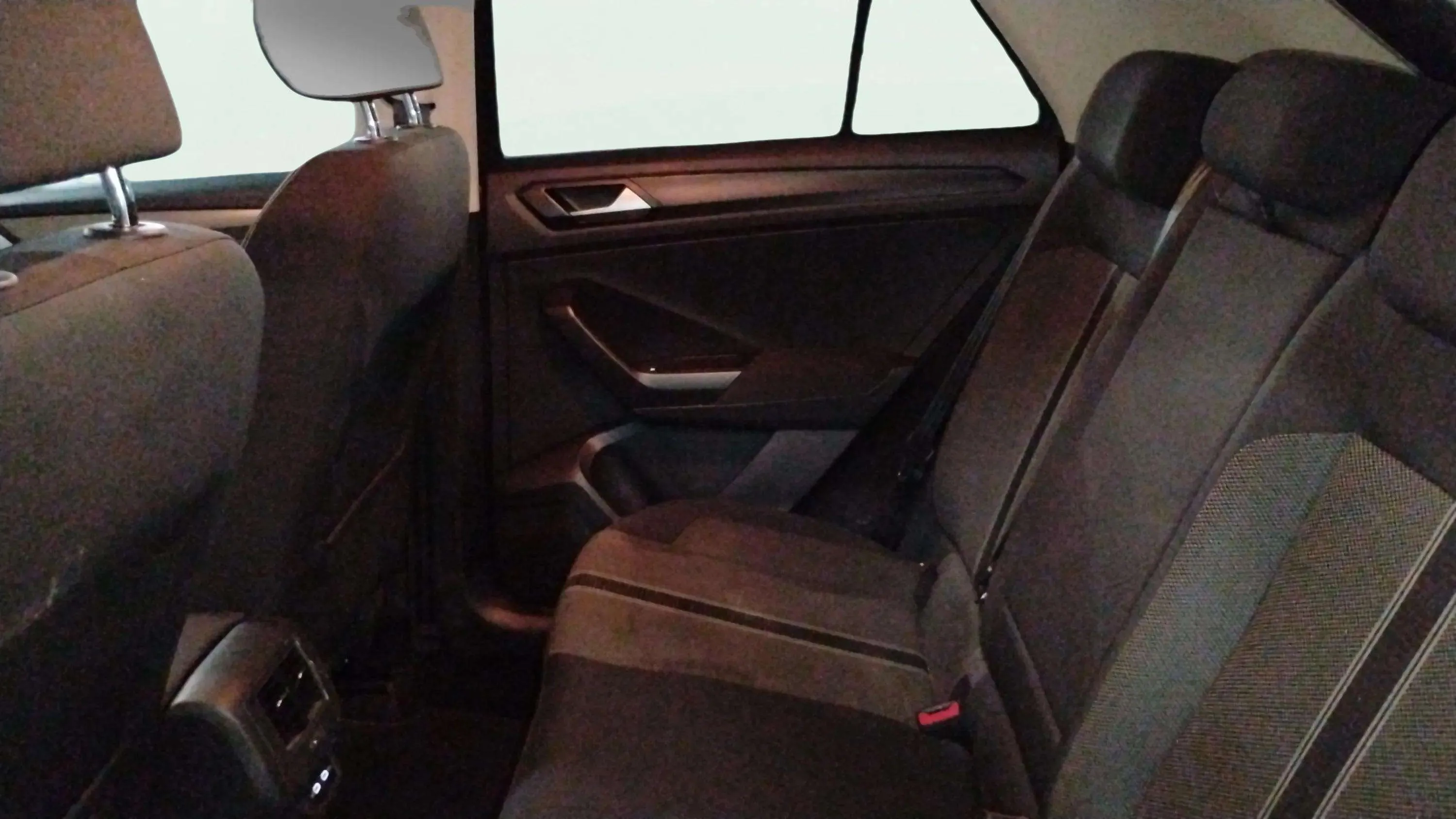 Volkswagen T-Roc Advance 2.0 TDI DSG - foto 13
