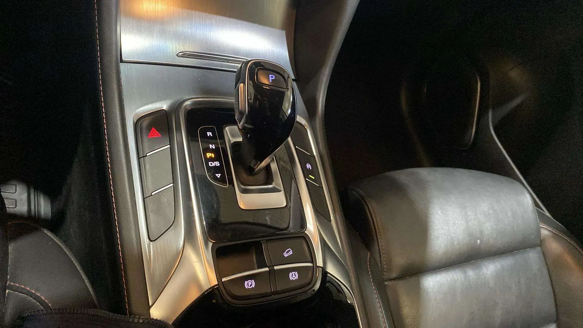 MG HS 1.5 Turbo GDI Comfort DCT - foto 14