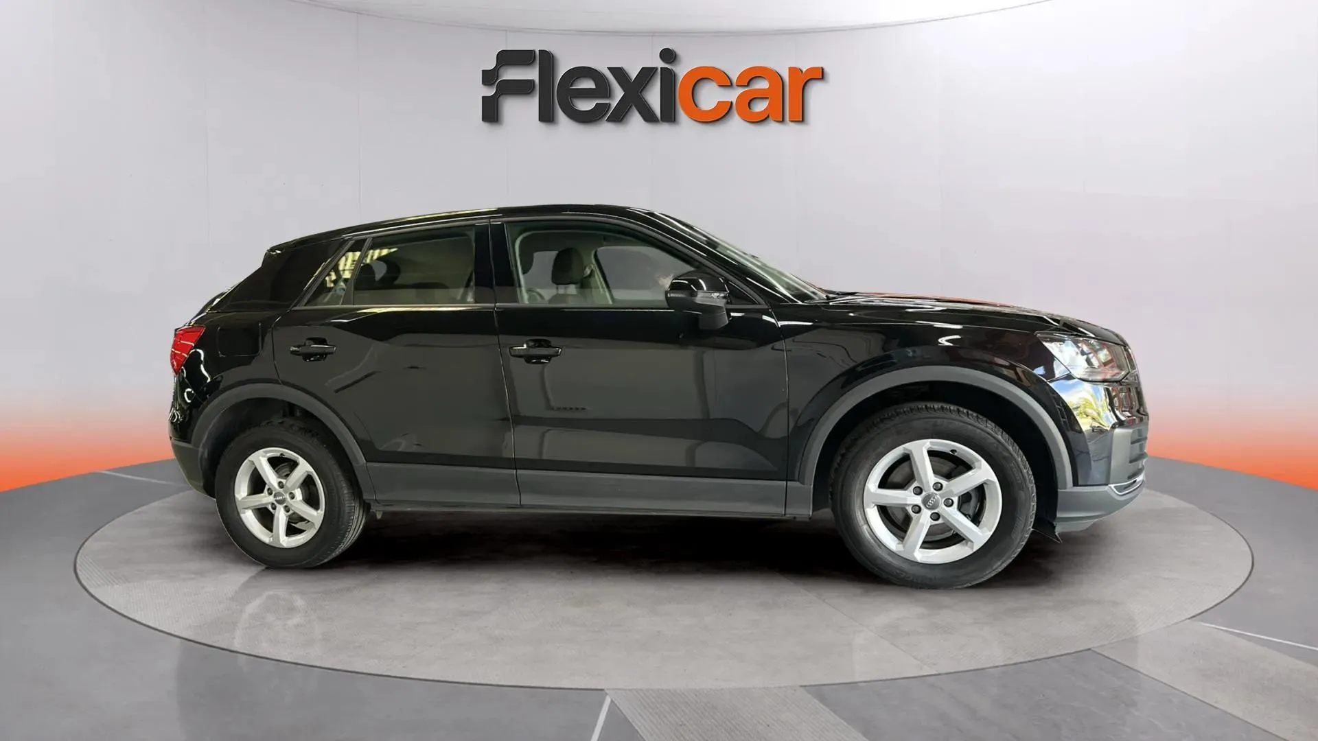Audi Q2 Advanced 35 TFSI - foto 4