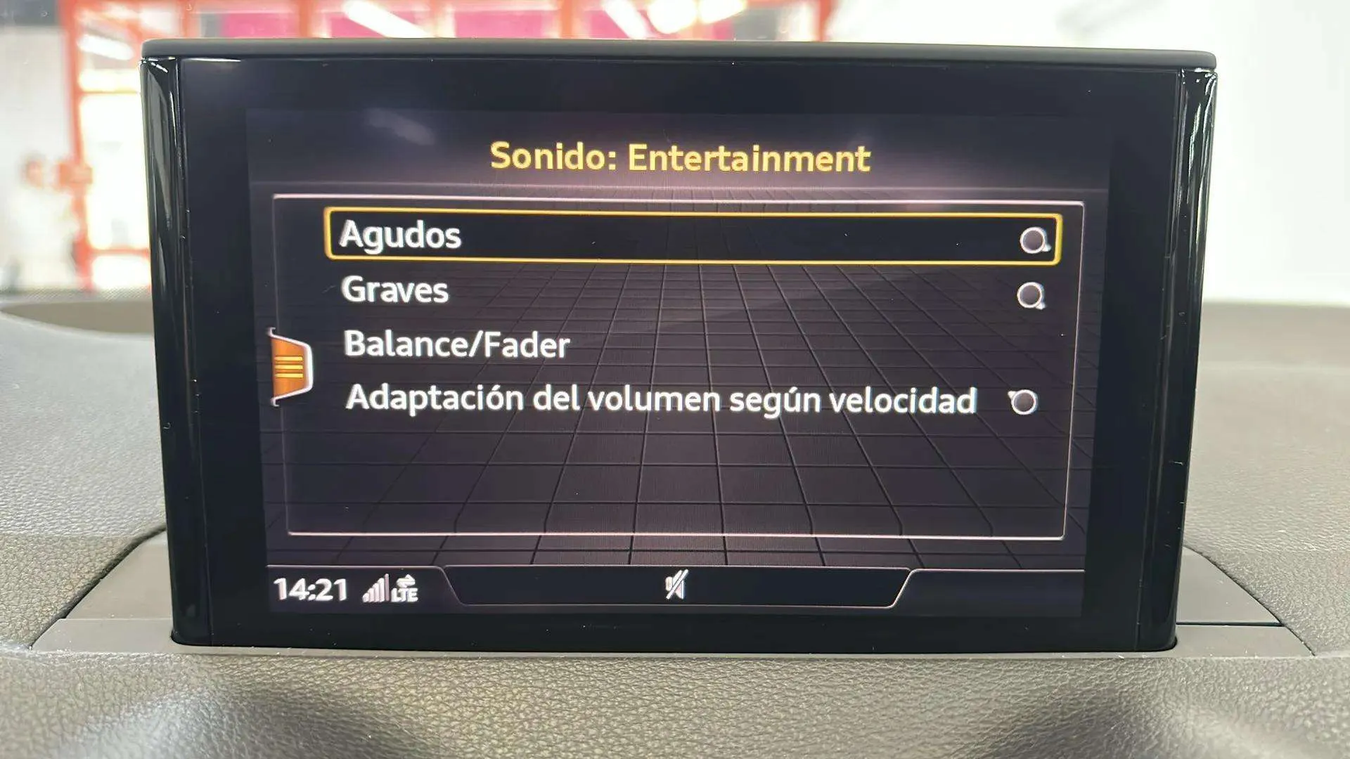 Audi Q2 Advanced 35 TFSI - foto 23