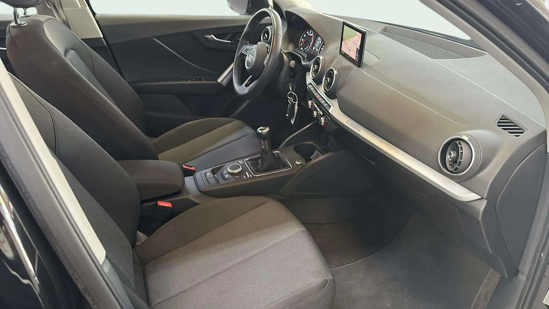 Audi Q2 Advanced 35 TFSI - foto 14