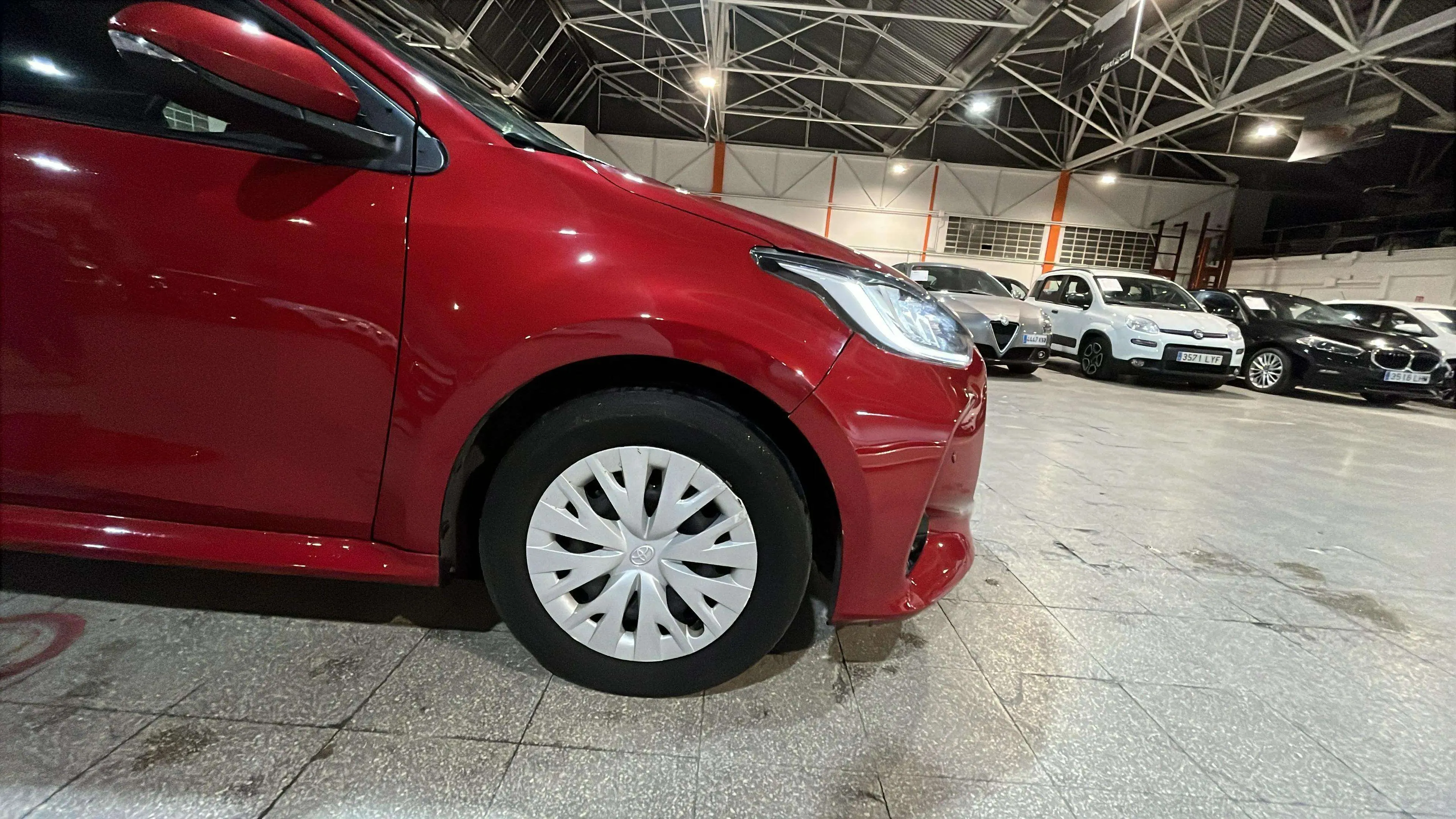 Toyota Yaris 1.5 120H Active Plus - foto 9