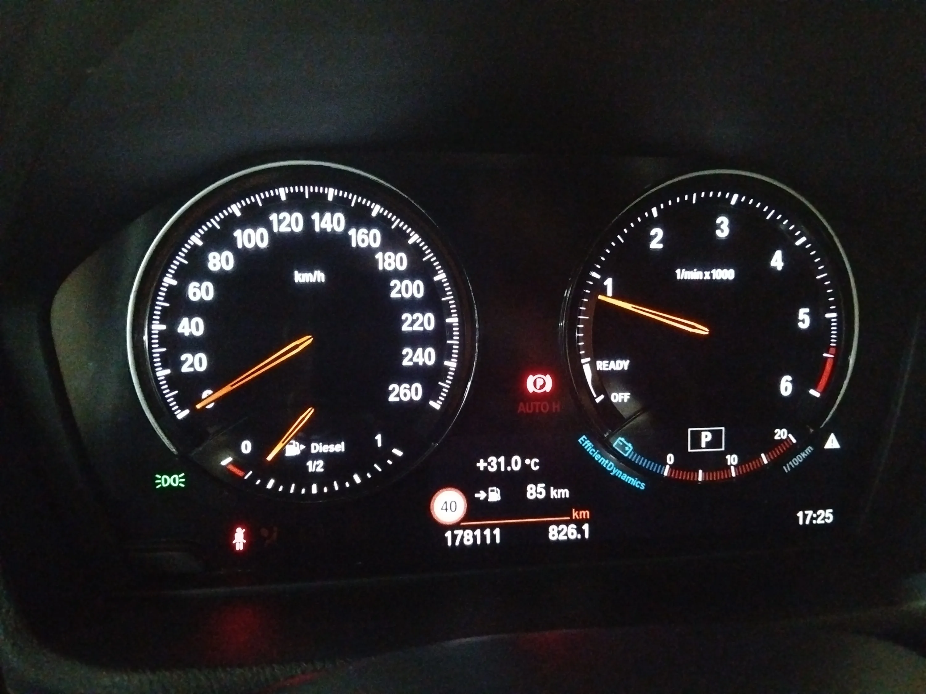 BMW X2 sDrive18d - foto 12