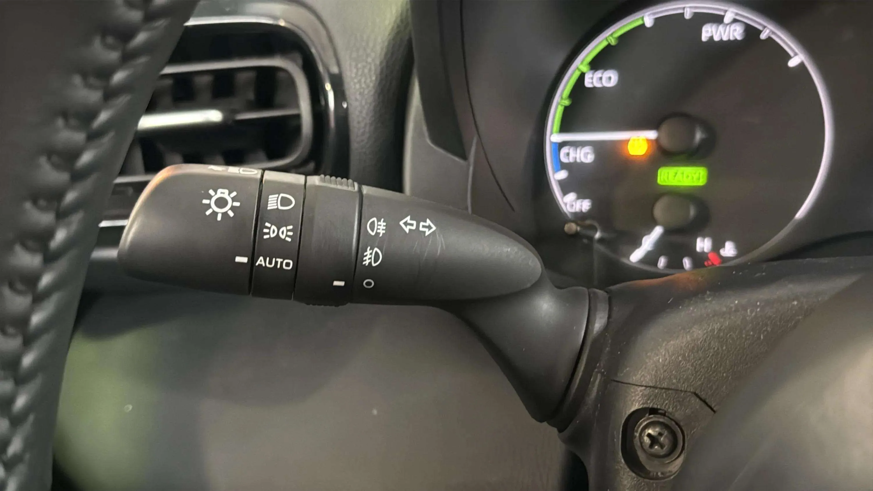 Toyota Yaris 1.5 120H Active Plus - foto 11