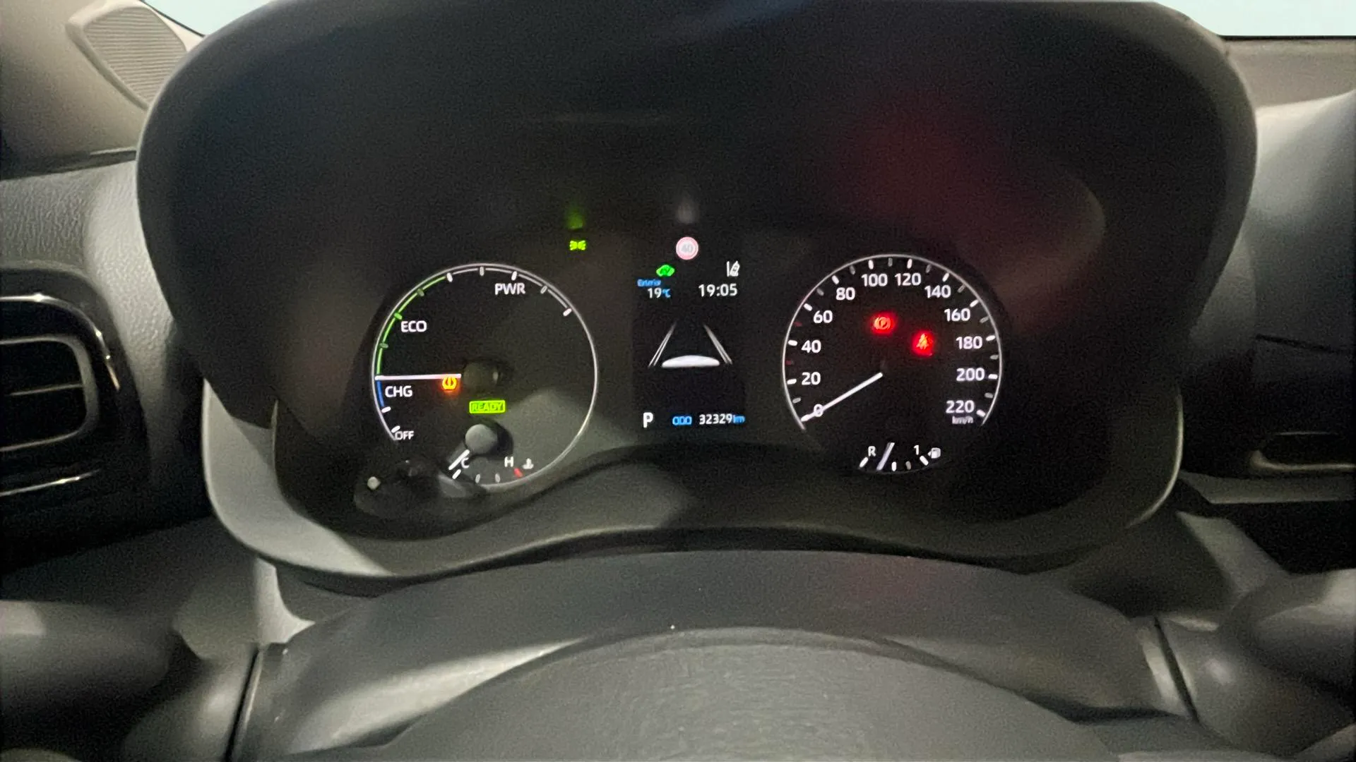 Toyota Yaris 1.5 120H Active Plus - foto 9