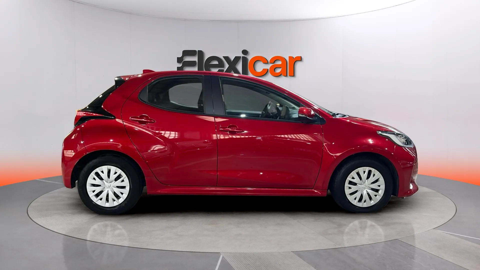 Toyota Yaris 1.5 120H Active Plus - foto 4