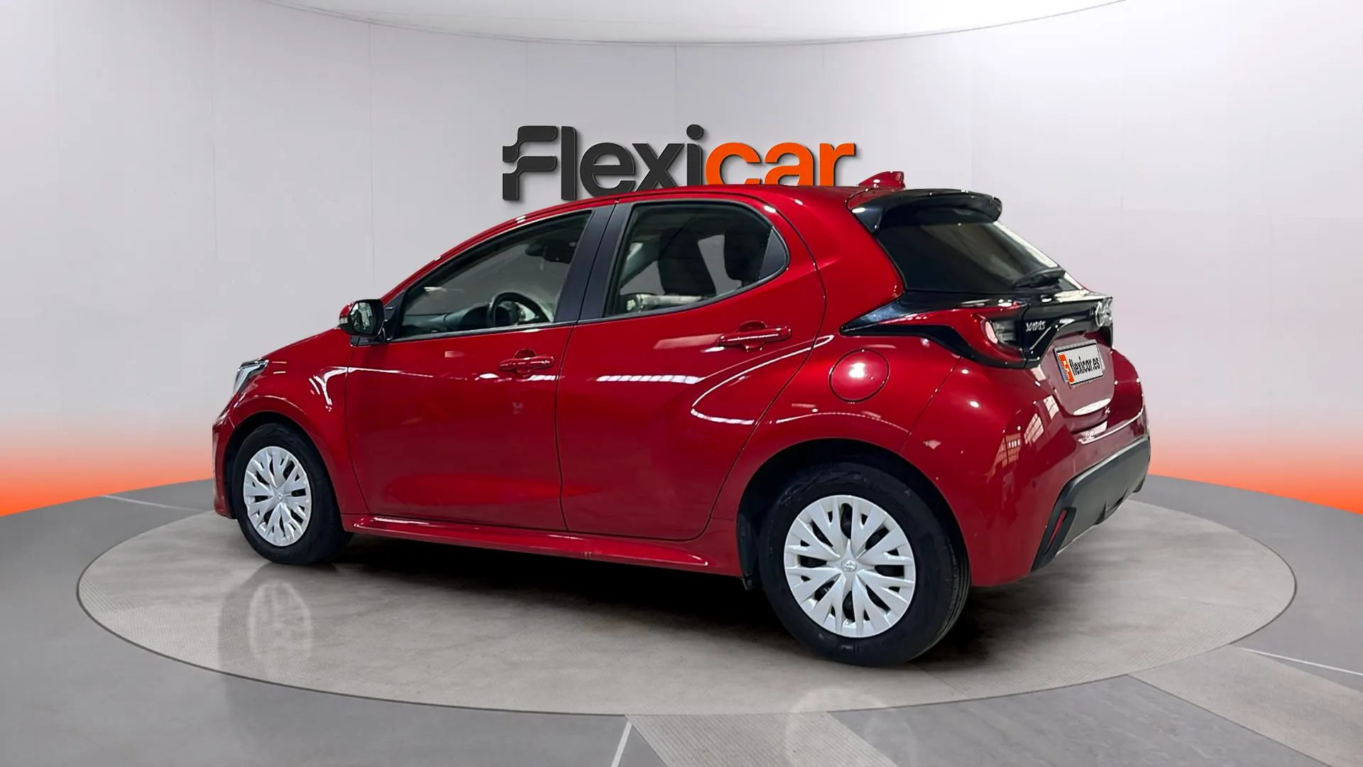 Toyota Yaris 1.5 120H Active Plus - foto 8