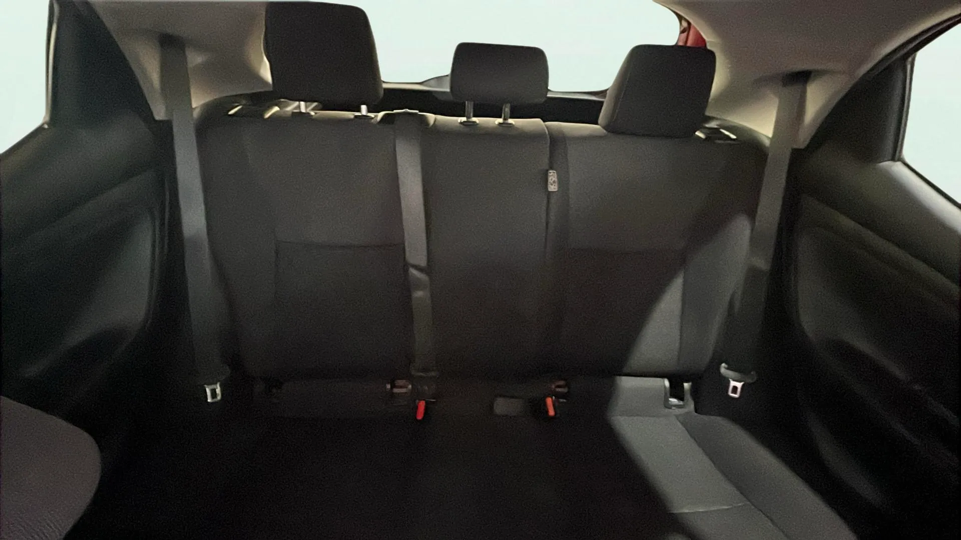 Toyota Yaris 1.5 120H Active Plus - foto 19
