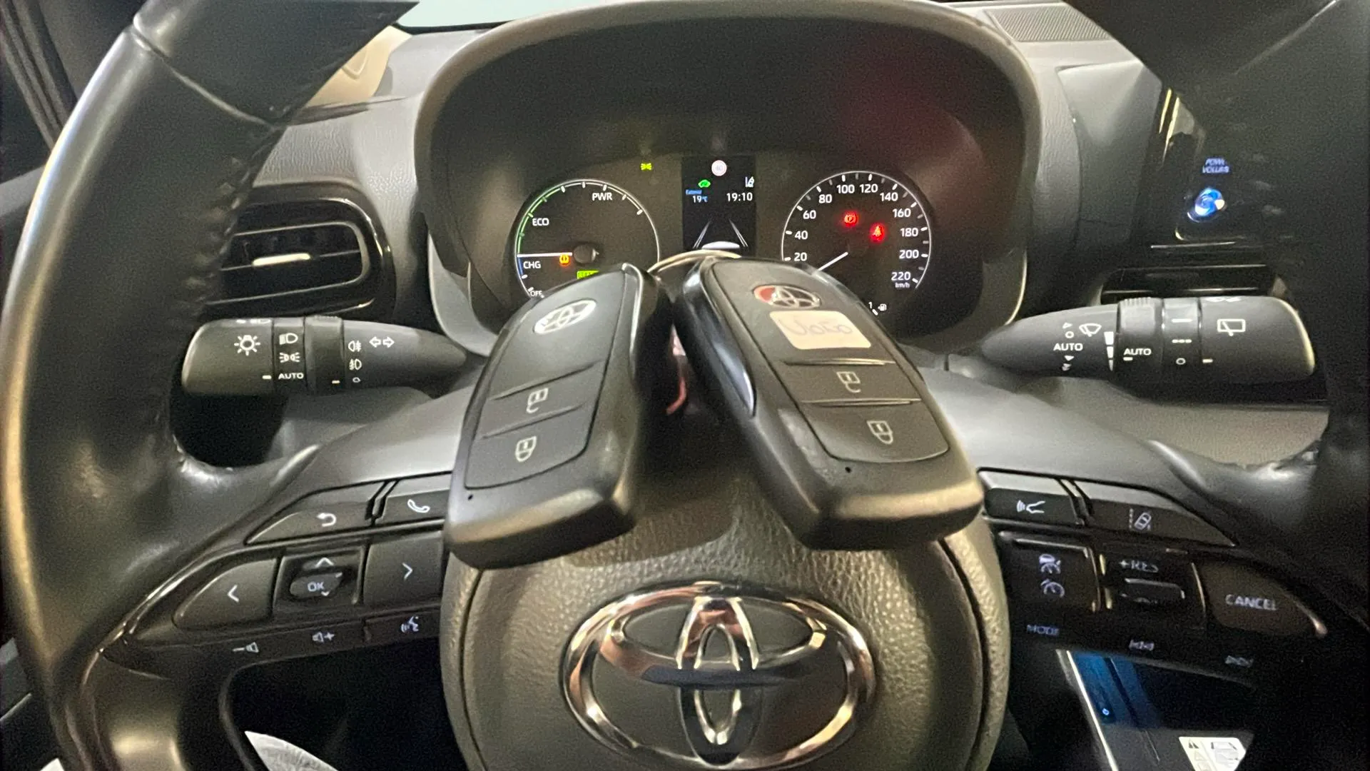 Toyota Yaris 1.5 120H Active Plus - foto 21