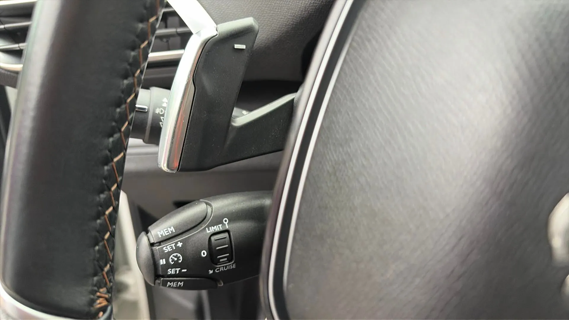 Peugeot 3008 PureTech EAT8 GT Line - foto 19