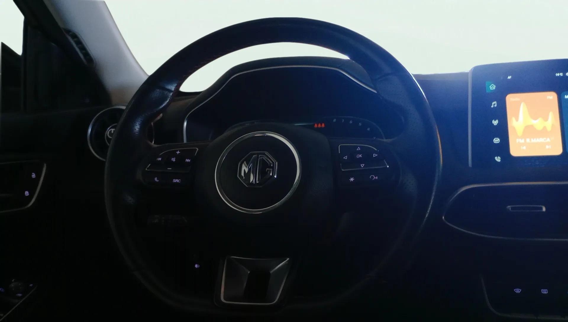 MG HS 1.5 Turbo GDI Luxury DCT - foto 13