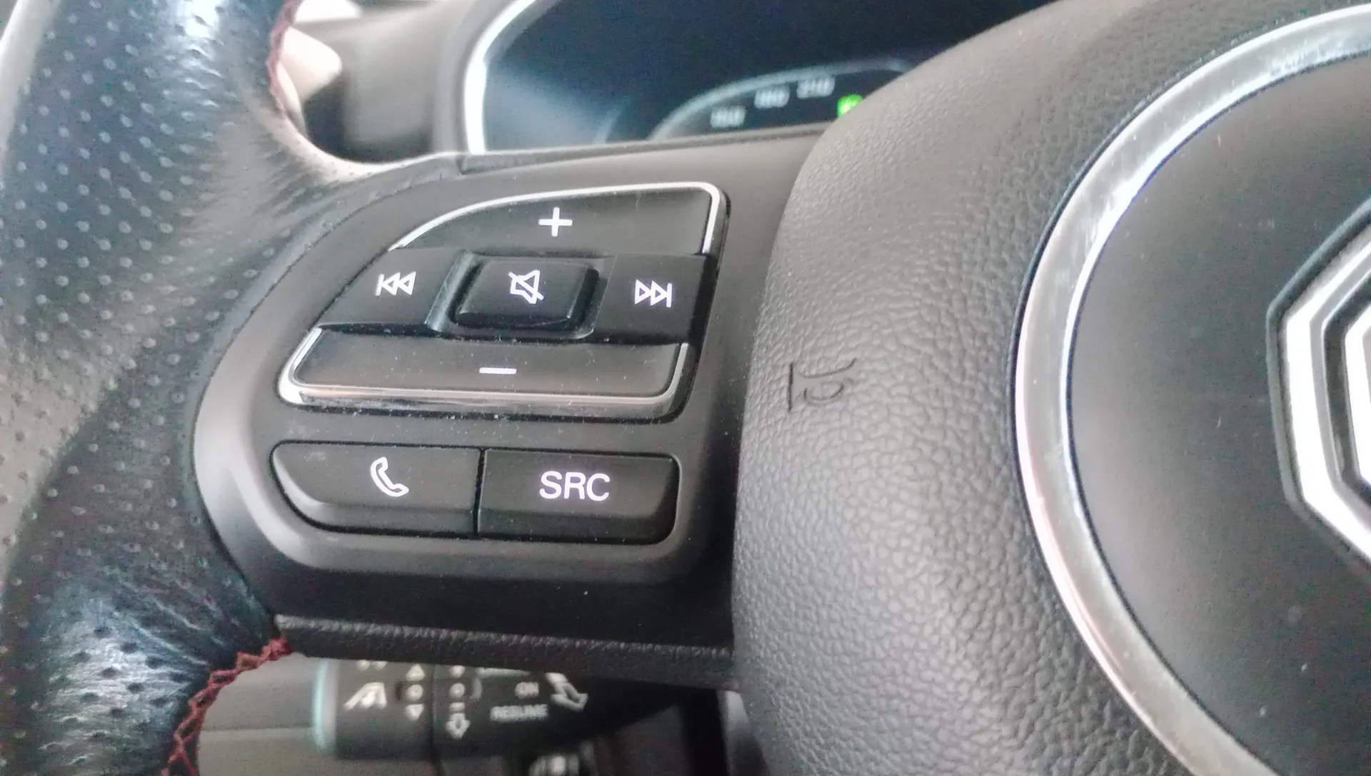 MG HS 1.5 Turbo GDI Luxury DCT - foto 15
