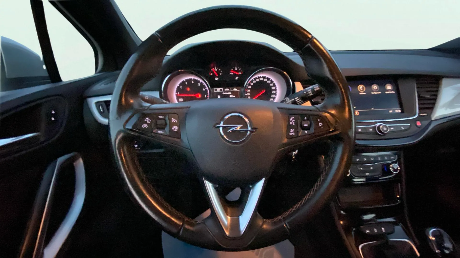 Opel Astra 1.2T SHT Business Elegance - foto 12