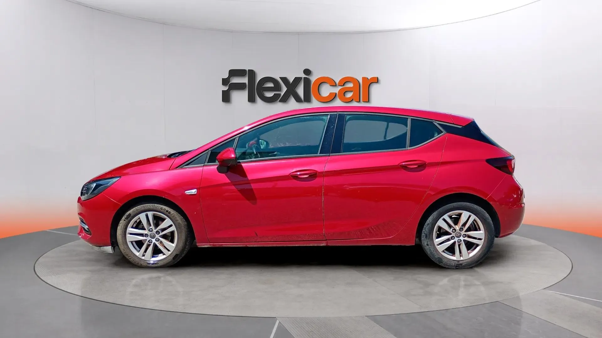 Opel Astra 1.2T SHT Business Elegance - foto 5