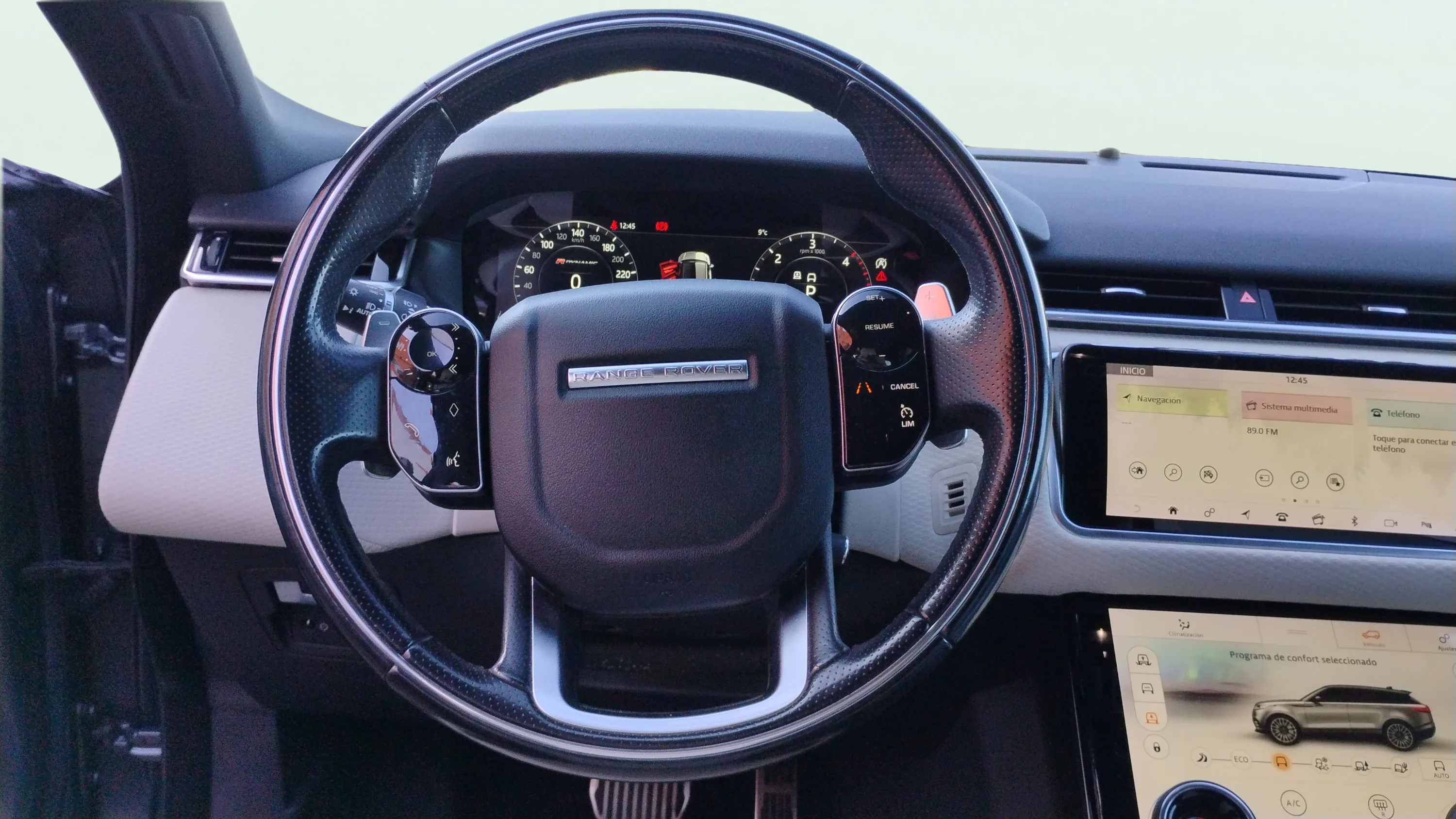 Land Rover Range Rover Velar 2.0D D180 R-Dynamic HSE 4WD - foto 11