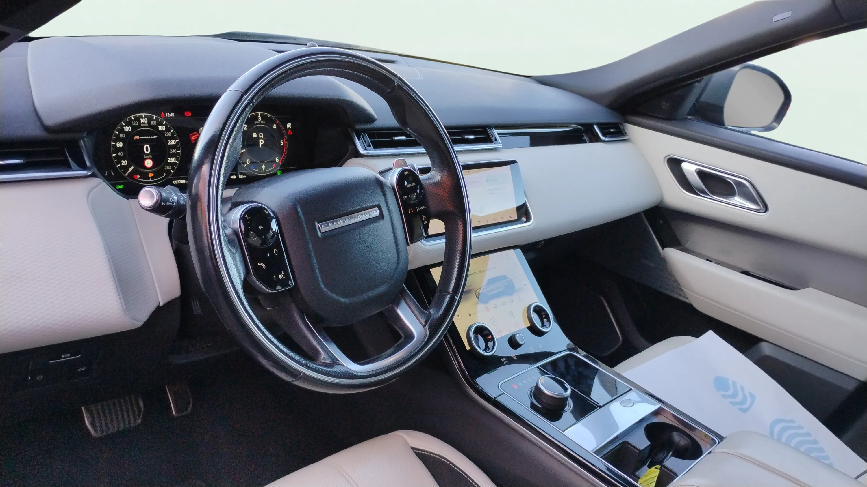 Land Rover Range Rover Velar 2.0D D180 R-Dynamic HSE 4WD - foto 12