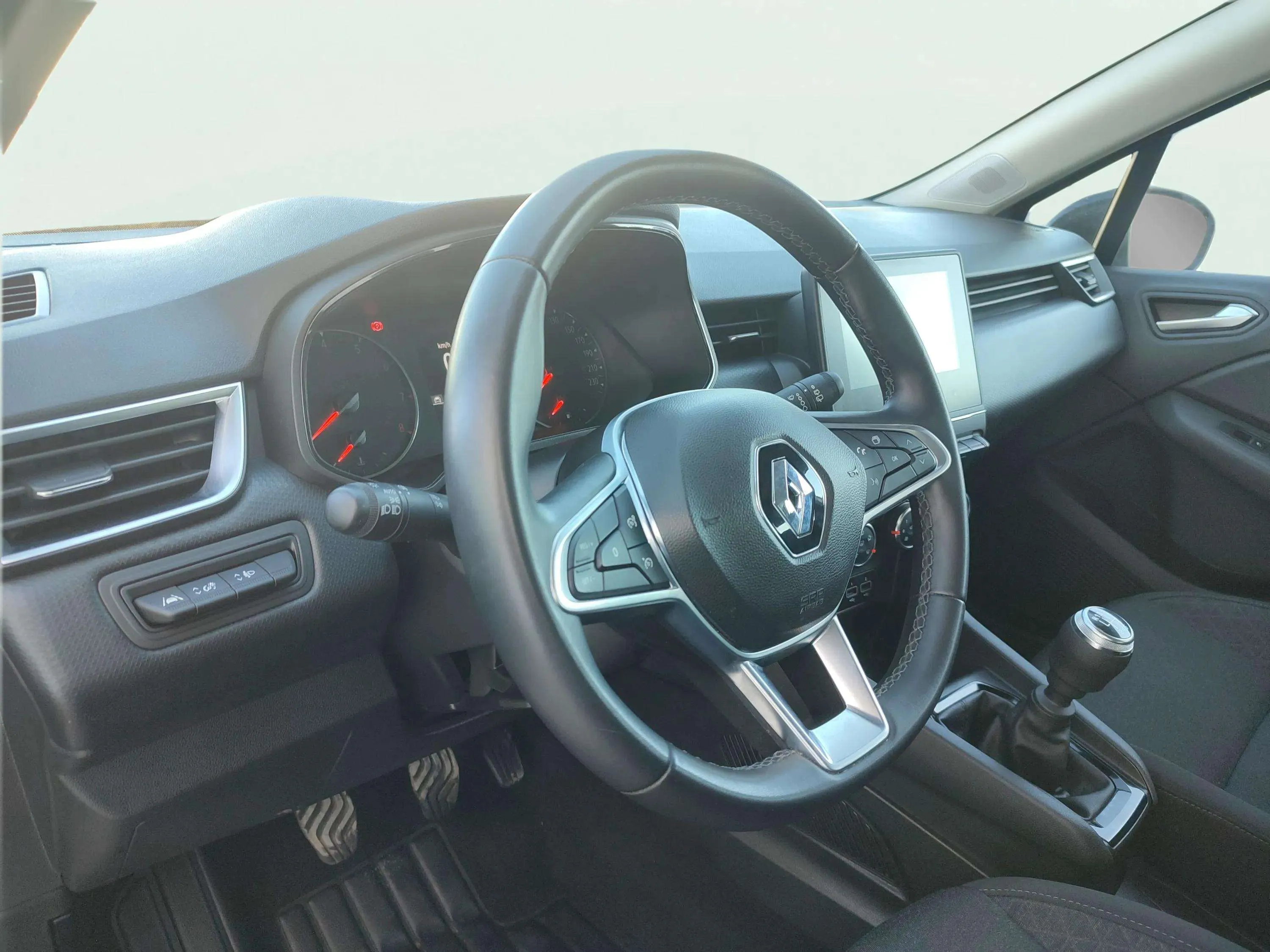 Renault Clio Equilibre TCe - foto 6