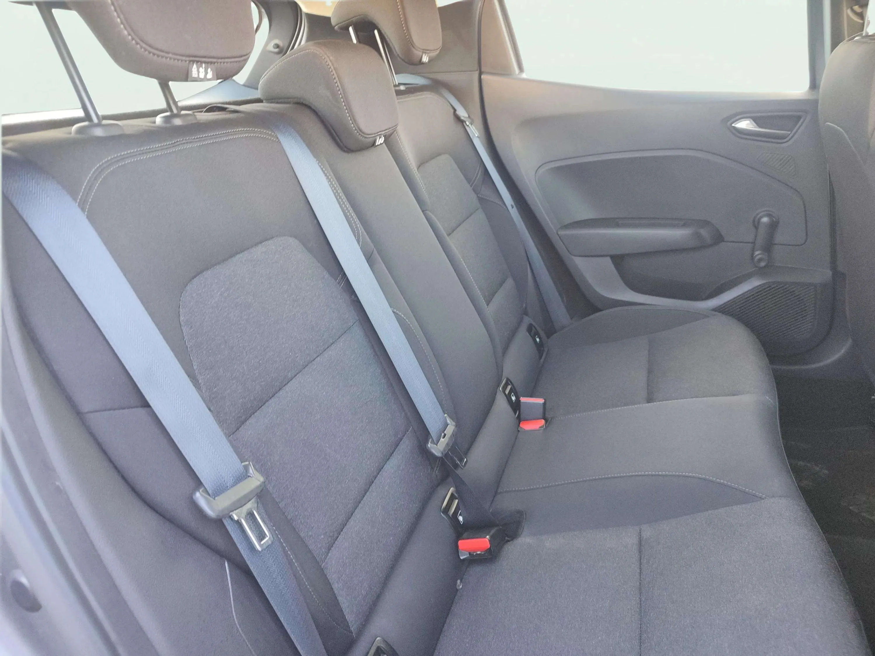 Renault Clio Equilibre TCe - foto 12