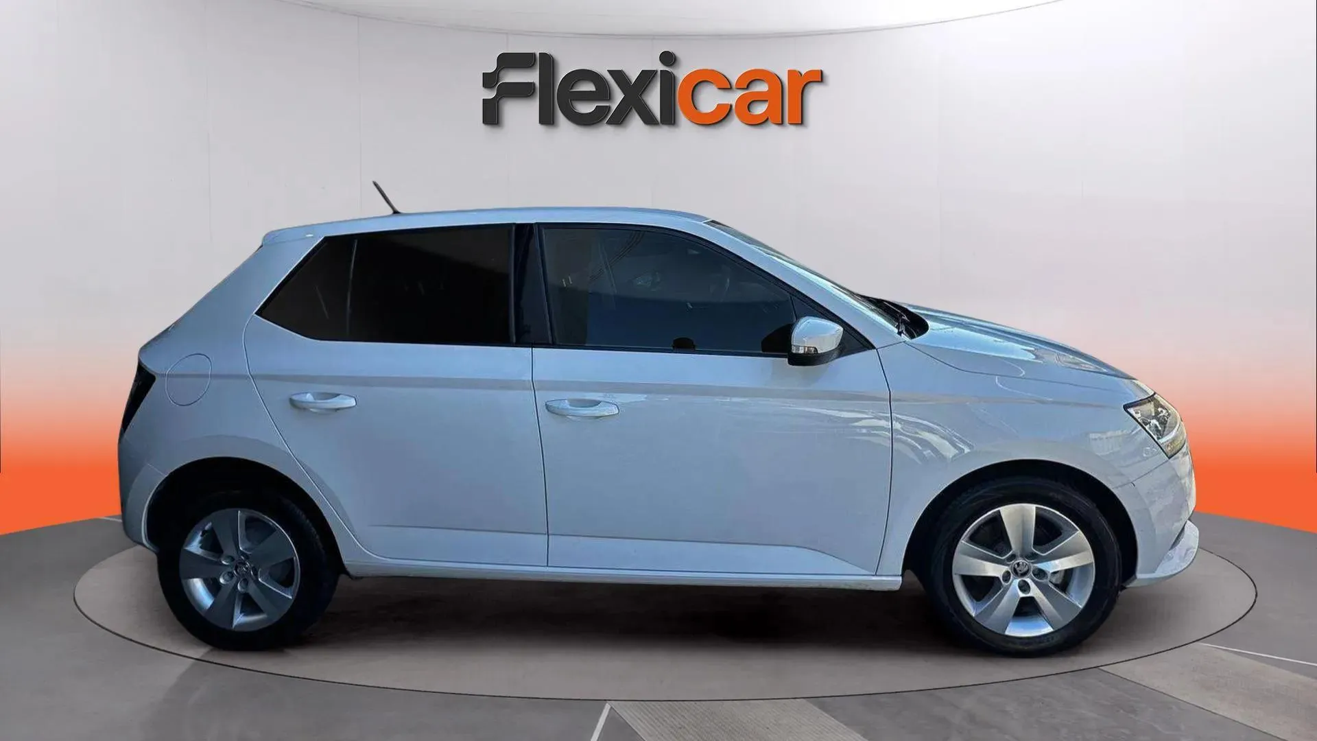 Škoda Fabia 1.0 MPI Like - foto 5