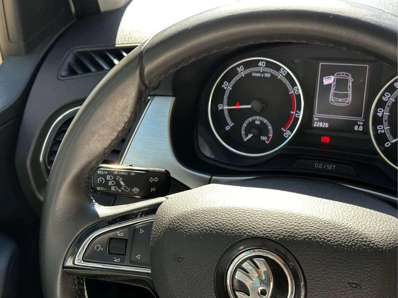Škoda Fabia 1.0 MPI Like - foto 11