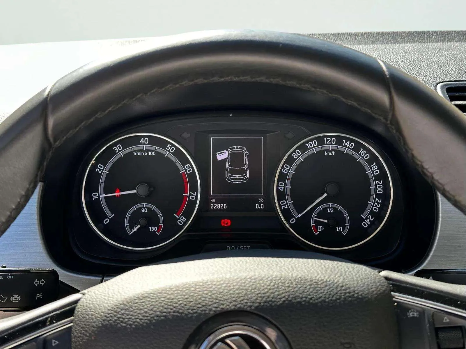 Škoda Fabia 1.0 MPI Like - foto 9