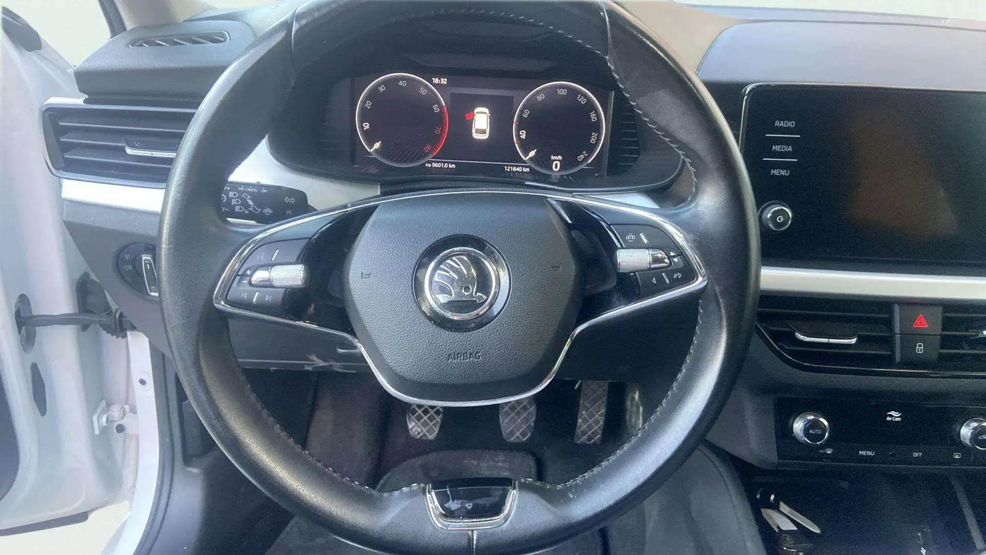 Škoda Scala 1.0 TSI Ambition - foto 17