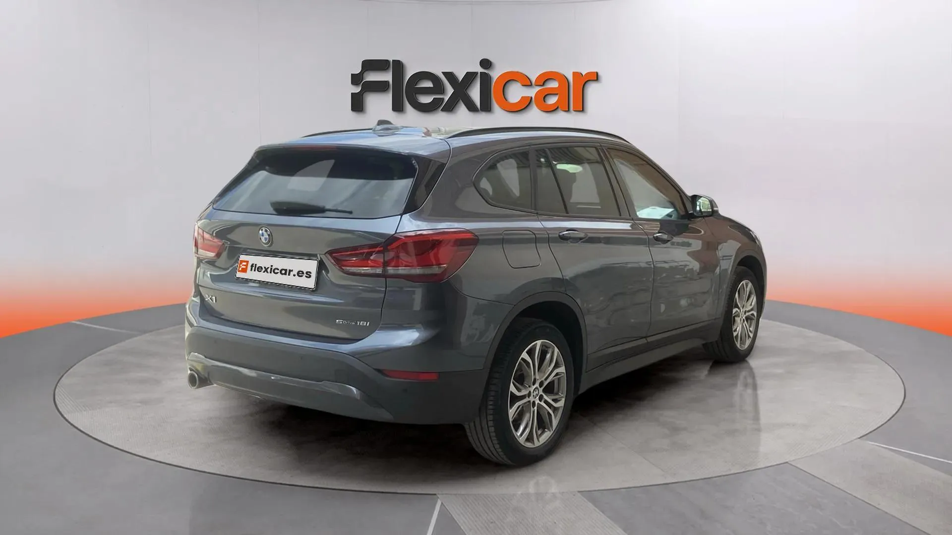 BMW X1 sDrive18i - foto 6