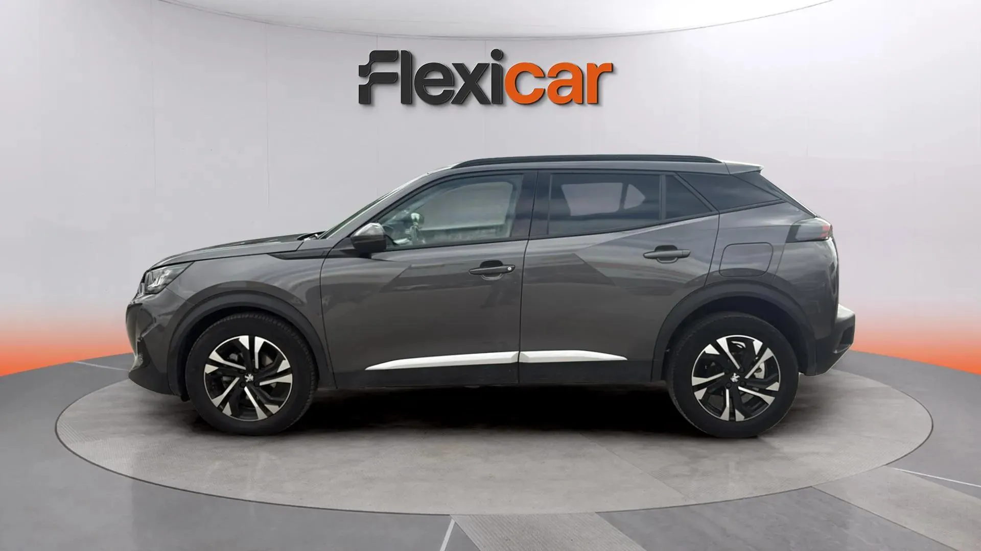 Peugeot 2008 Allure Pack PureTech 130 BVM6 - foto 3