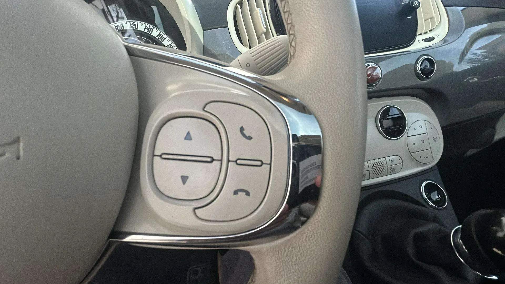 Fiat 500 Dolcevita 1.0 Hybrid - foto 22