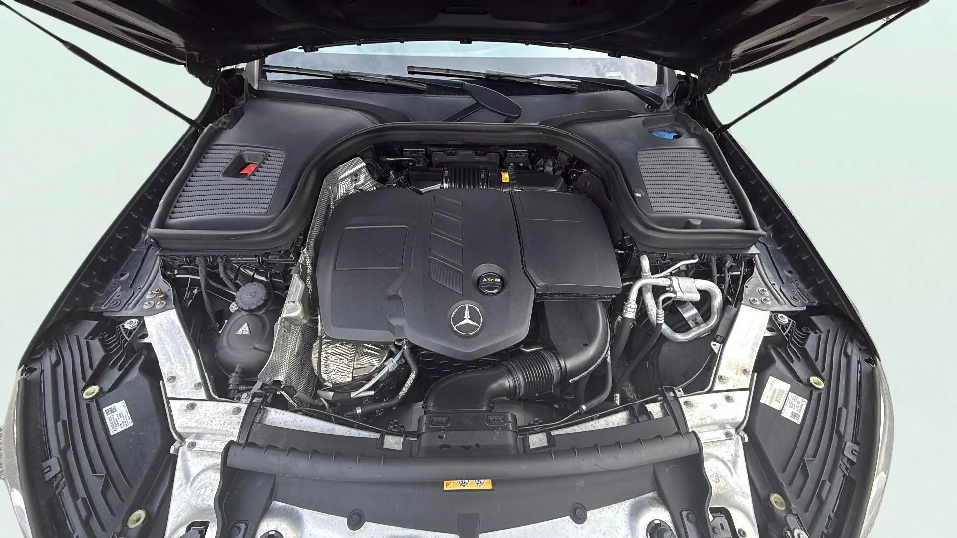 Mercedes-Benz GLC 200 d 4MATIC - foto 23