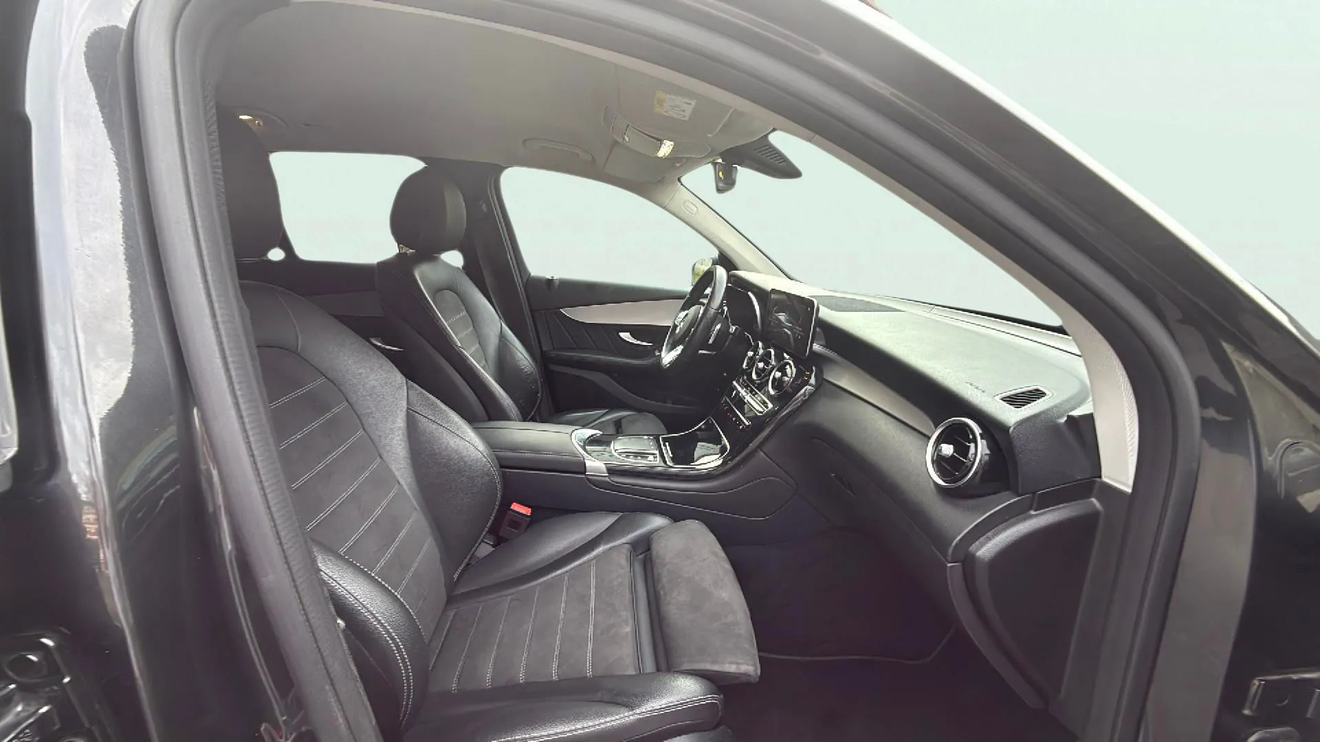 Mercedes-Benz GLC 200 d 4MATIC - foto 17