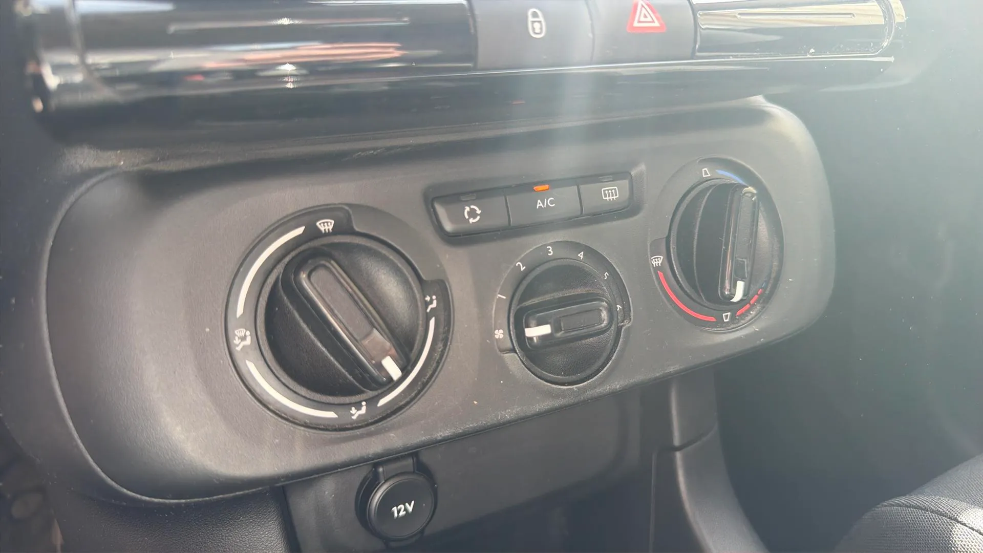 Citroën C3 BlueHDi Live Pack - foto 21