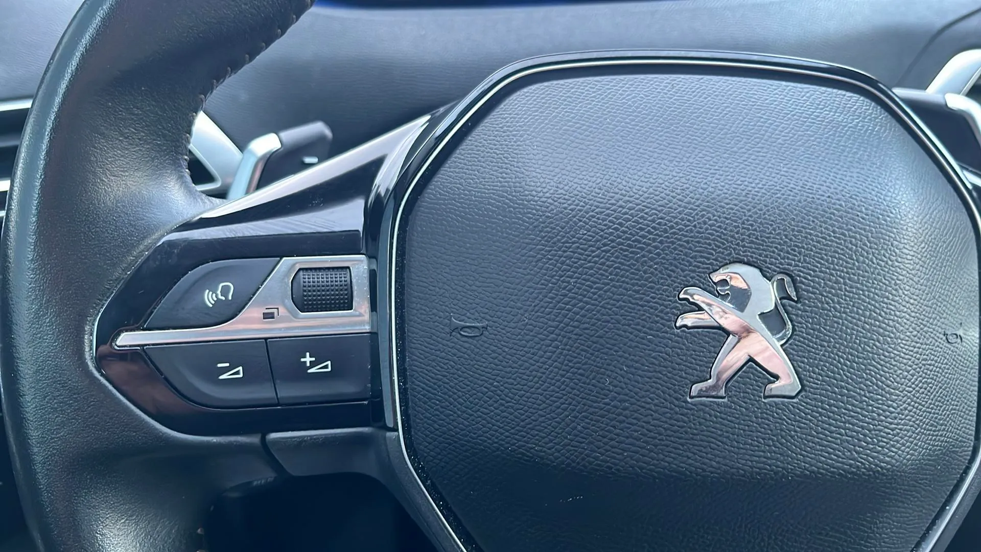 Peugeot 3008 1.5 BlueHDi Active Pack EAT8 - foto 14