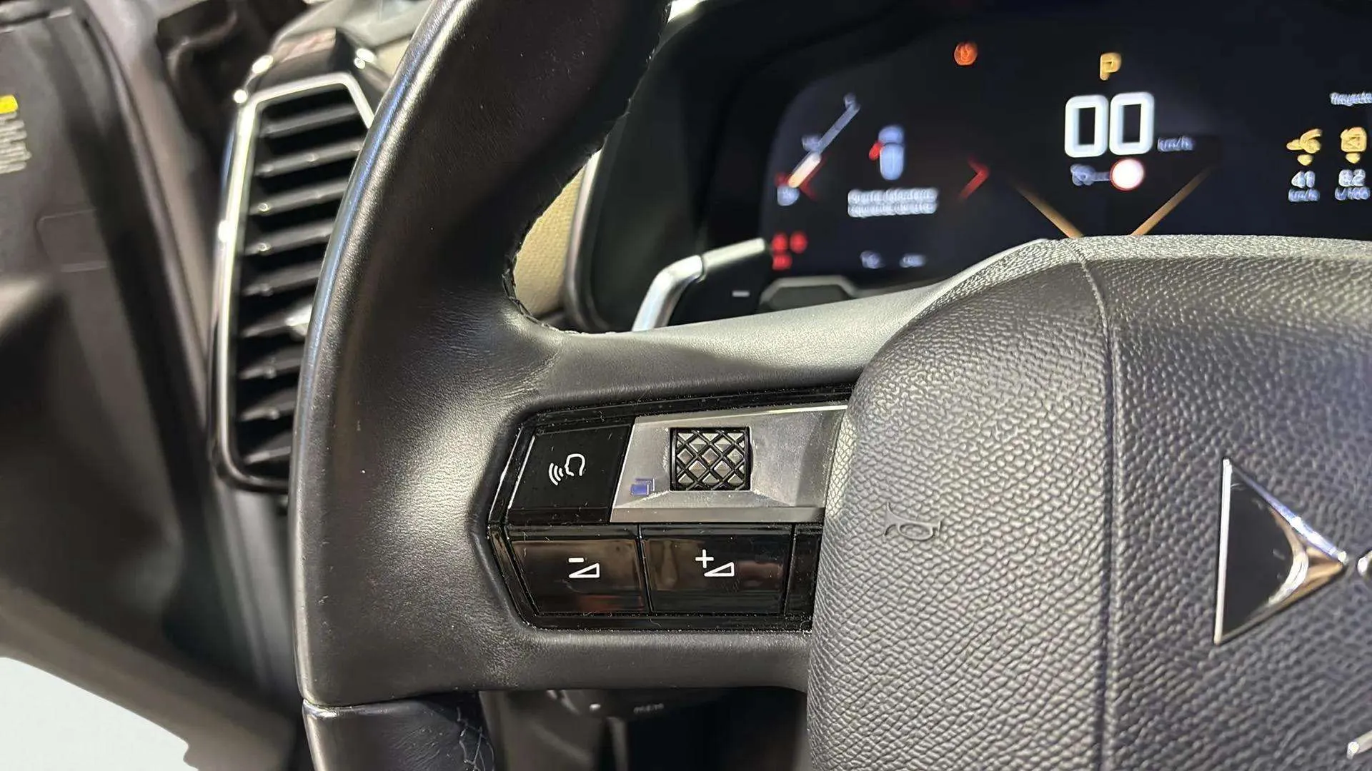 DS DS 7 Crossback BlueHDi DE Bastille - foto 12