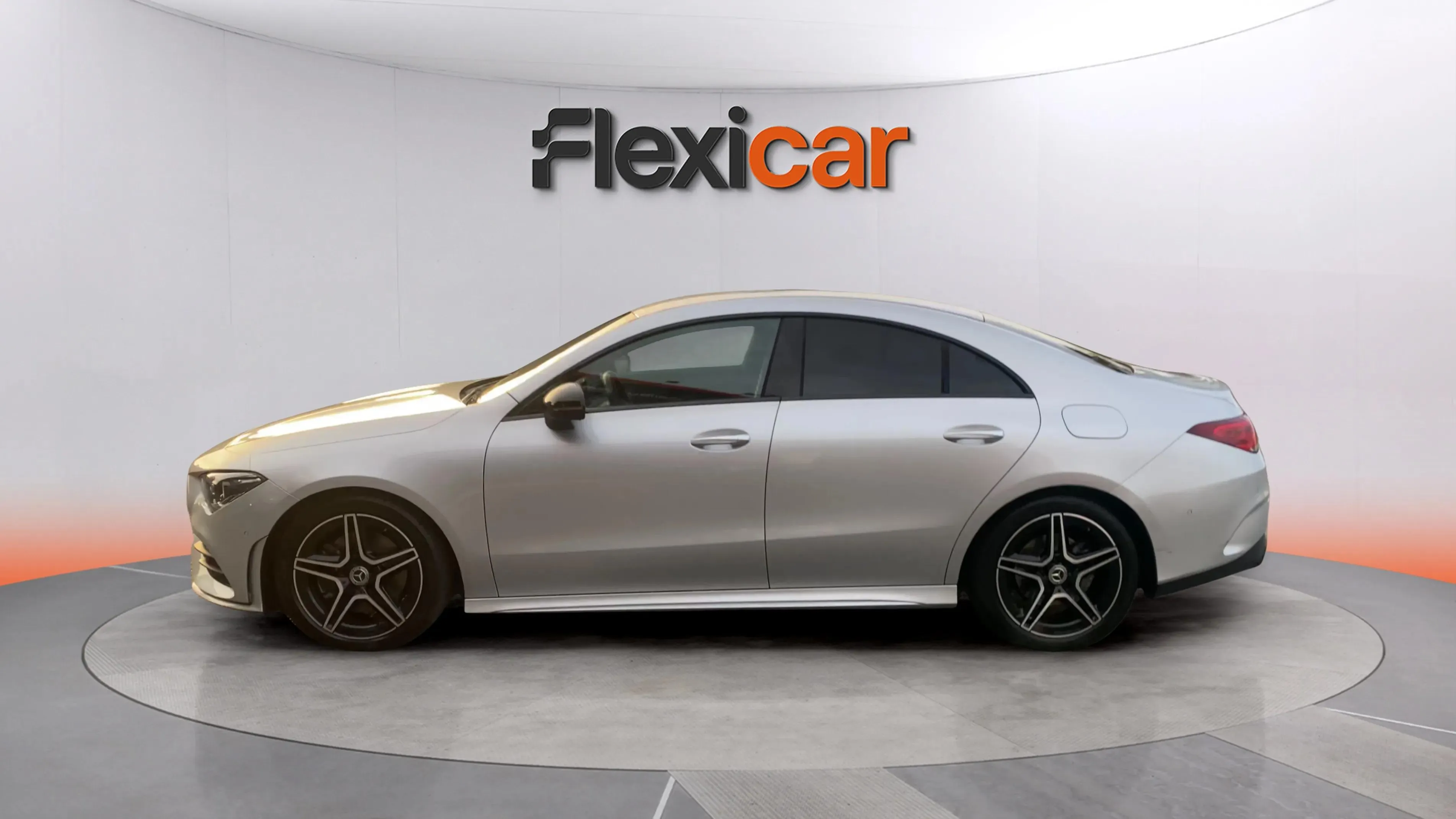 Mercedes-Benz CLA 200 D DCT - foto 4