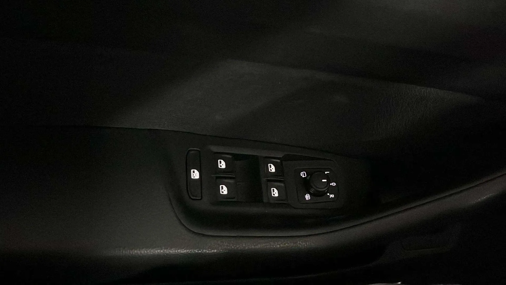 Volkswagen Arteon 2.0 TDI DSG - foto 18