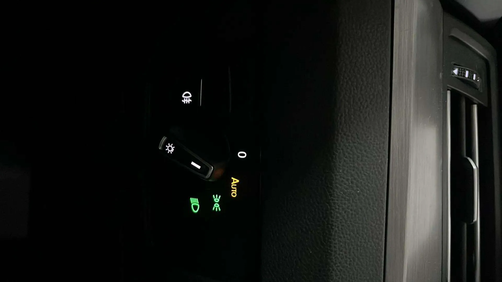 Volkswagen Arteon 2.0 TDI DSG - foto 17