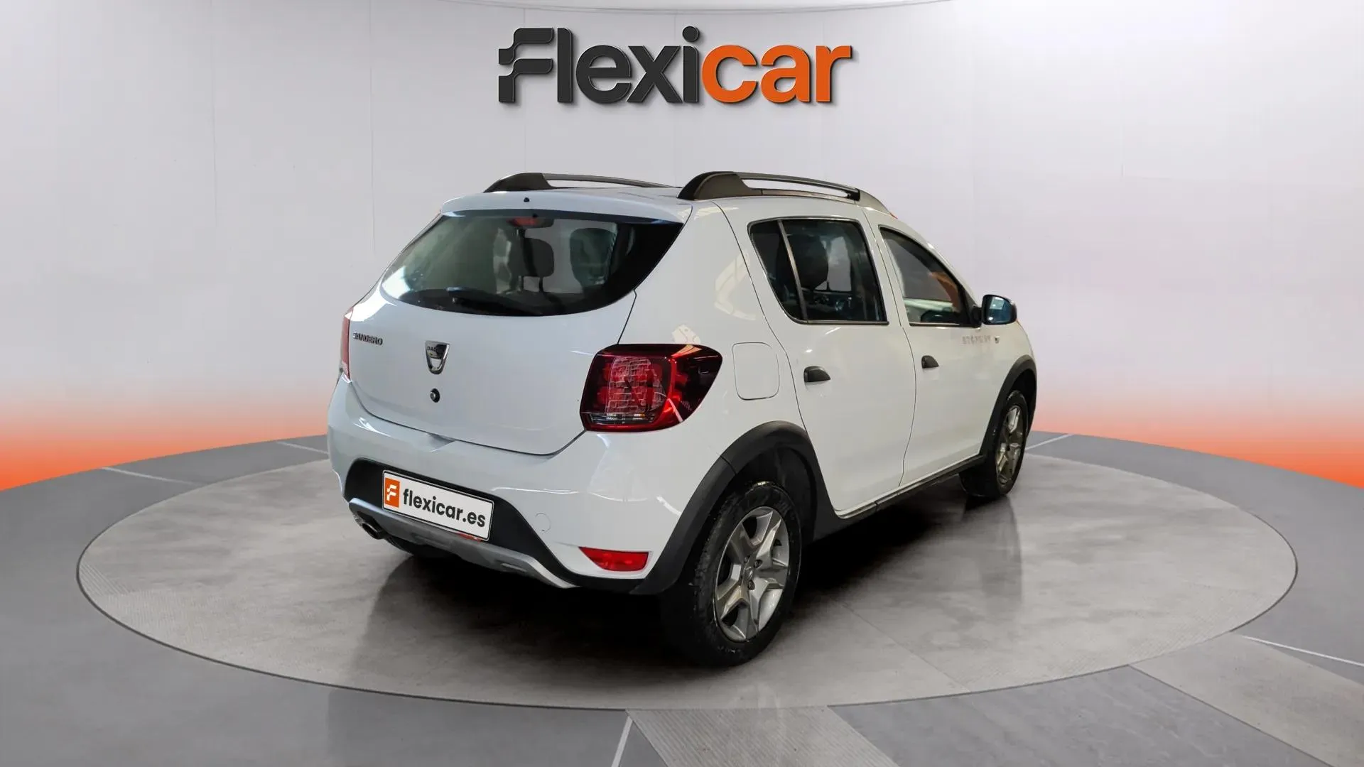 Dacia Sandero Essential TCe - foto 8