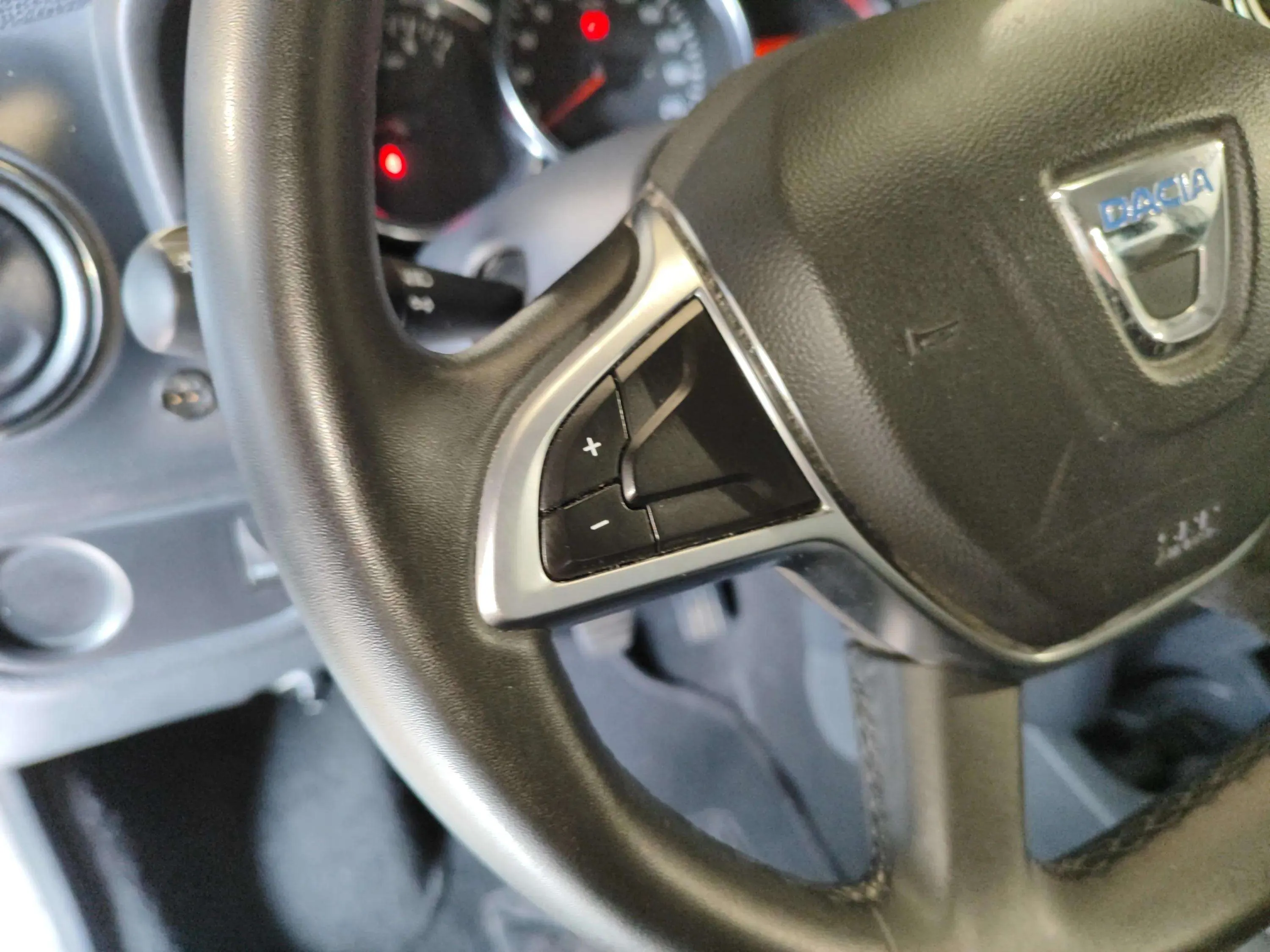 Dacia Sandero Essential TCe - foto 20