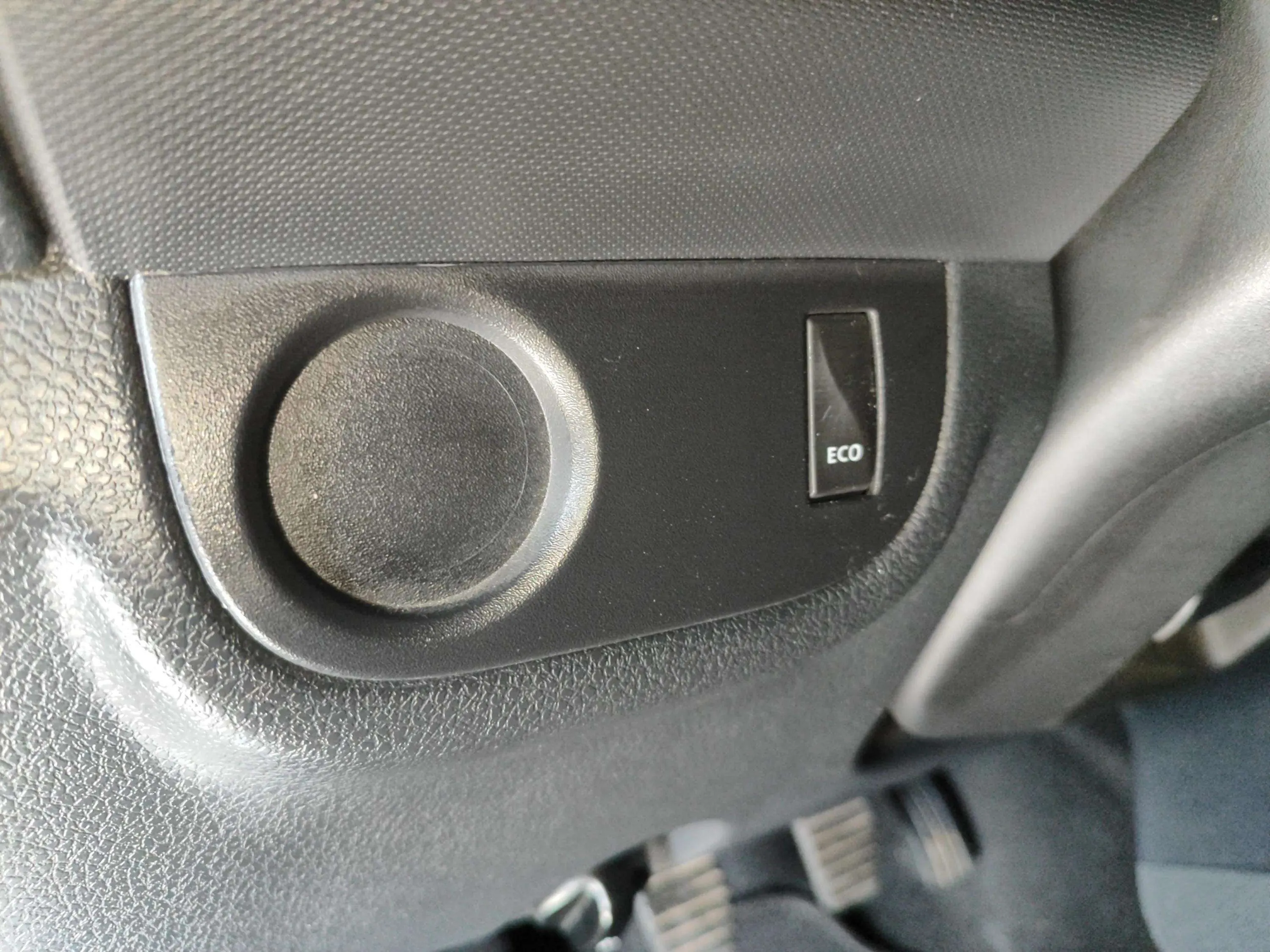 Dacia Sandero Essential TCe - foto 19