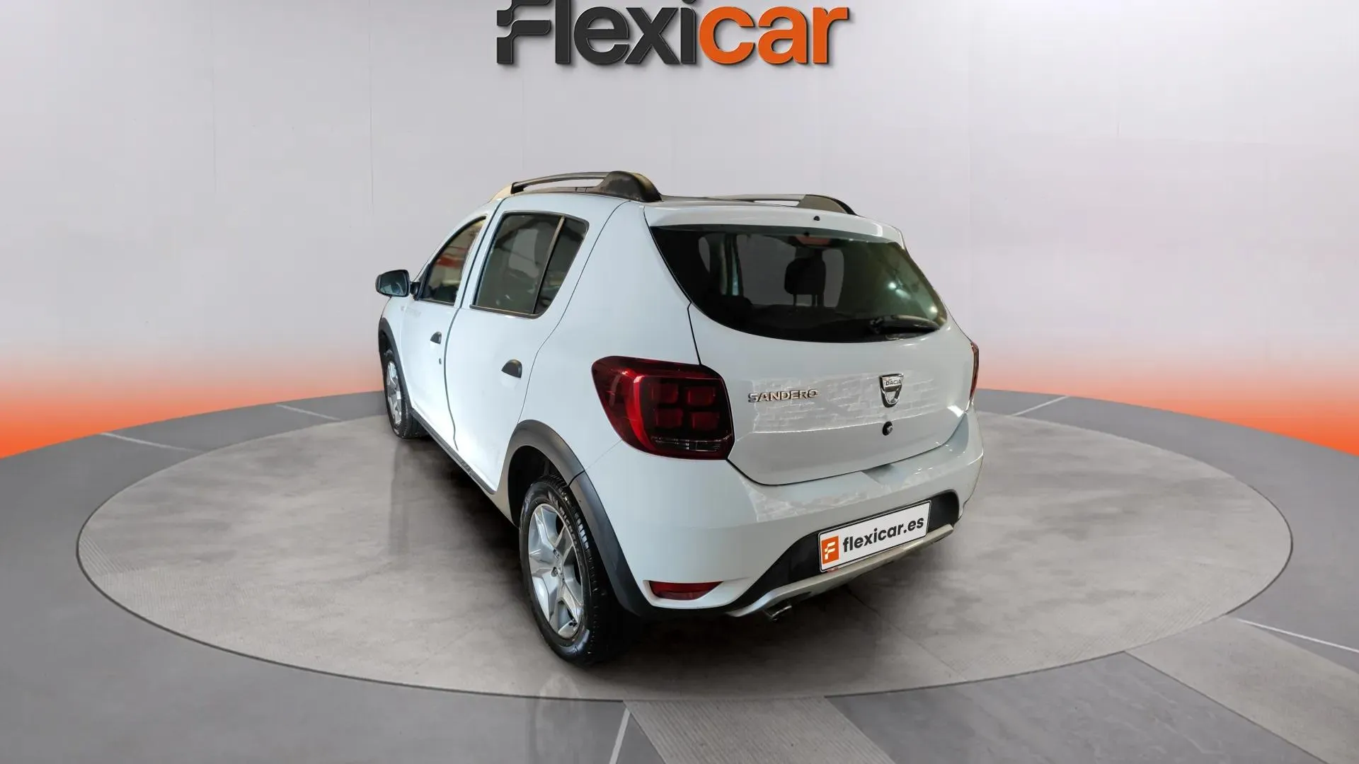 Dacia Sandero Essential TCe - foto 7
