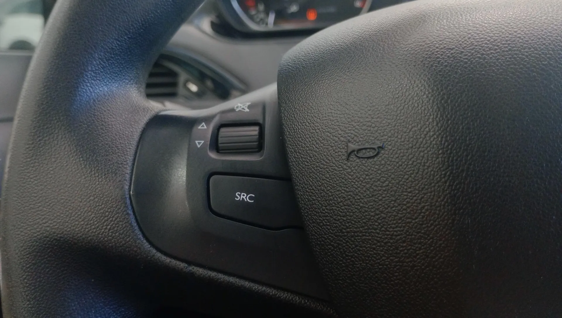 Peugeot 208 BlueHDi Active - foto 17