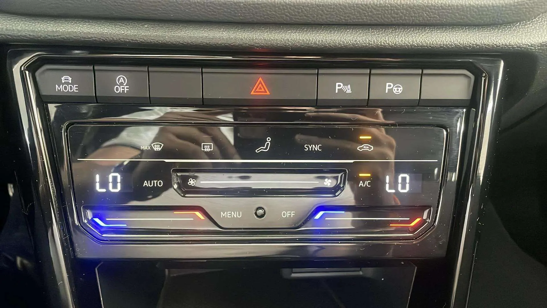 Volkswagen T-Roc R-Line 2.0 TDI DSG - foto 20
