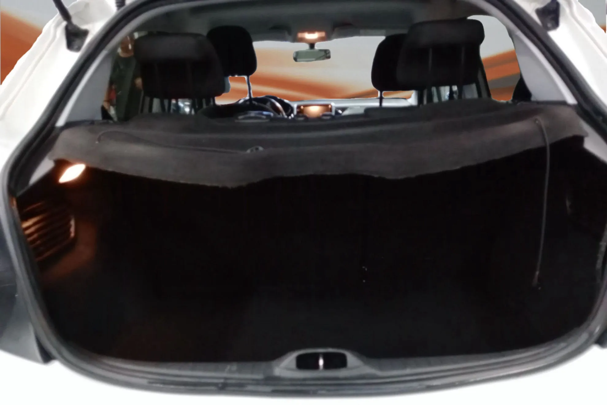 Peugeot 208 Allure 1.2L PureTech 82 - foto 8