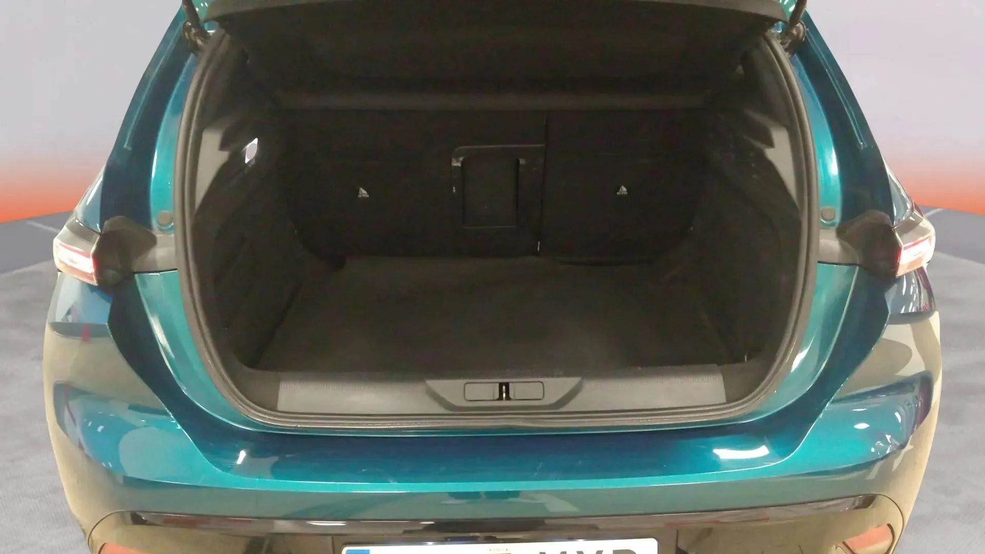 Peugeot 308 Allure BlueHDi 130 EAT8 - foto 16
