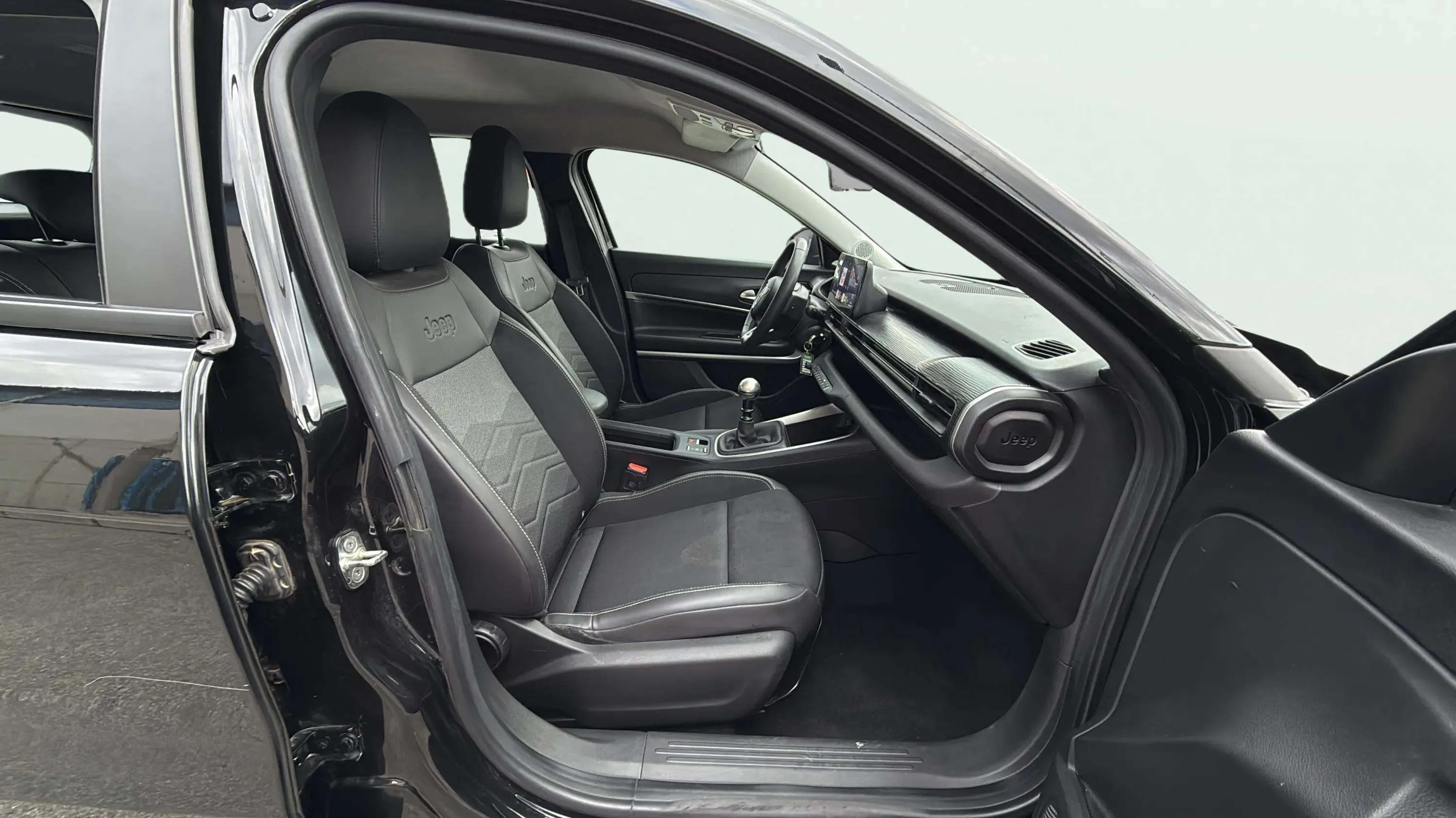 Jeep Avenger 1.2 G Altitude - foto 18