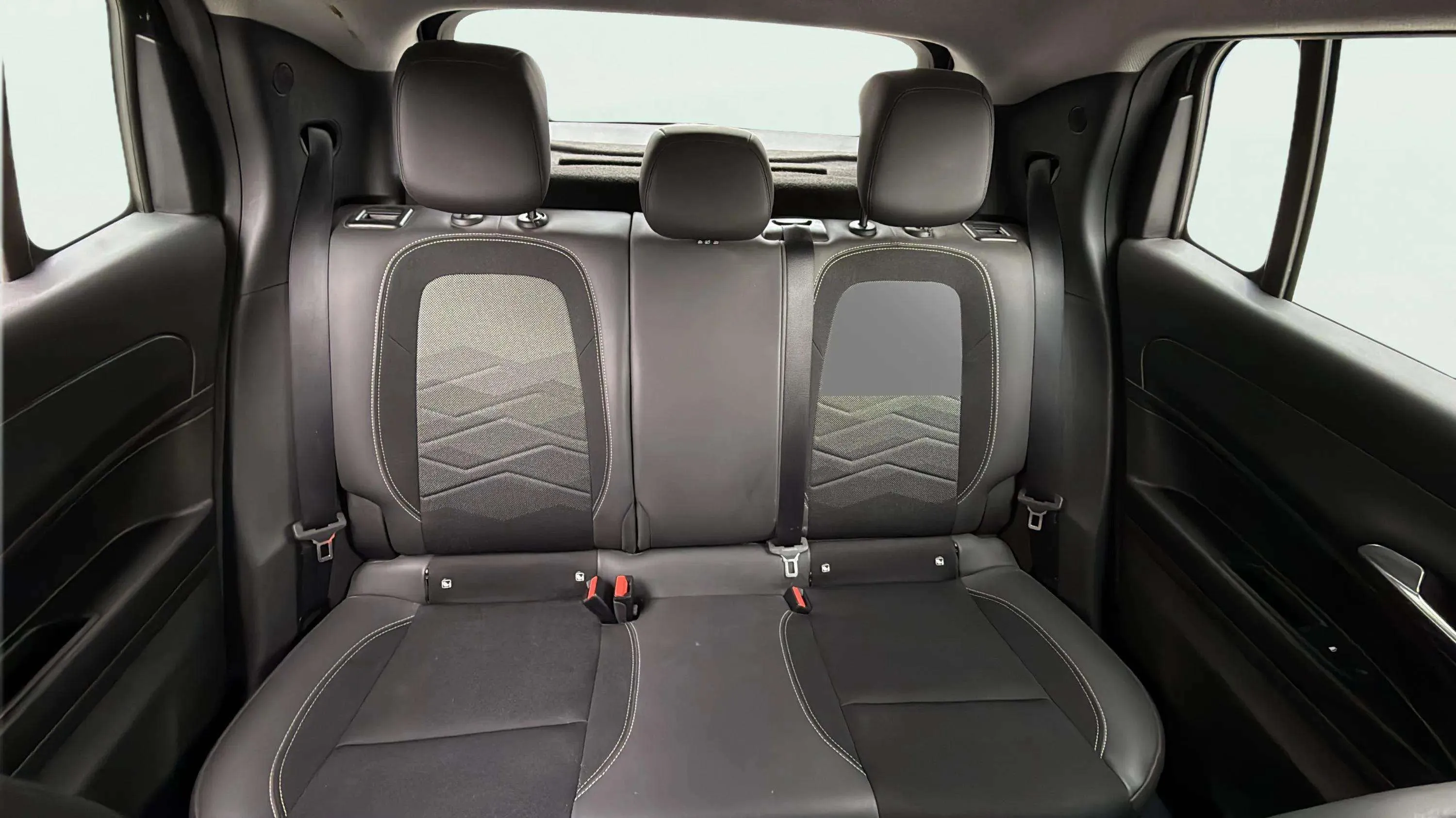 Jeep Avenger 1.2 G Altitude - foto 20