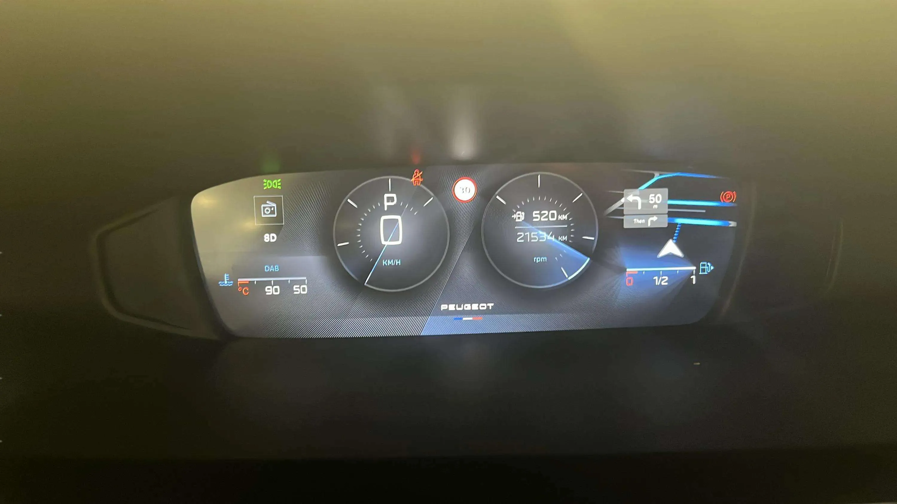 Peugeot 308 Allure BlueHDi 130 EAT8 - foto 14
