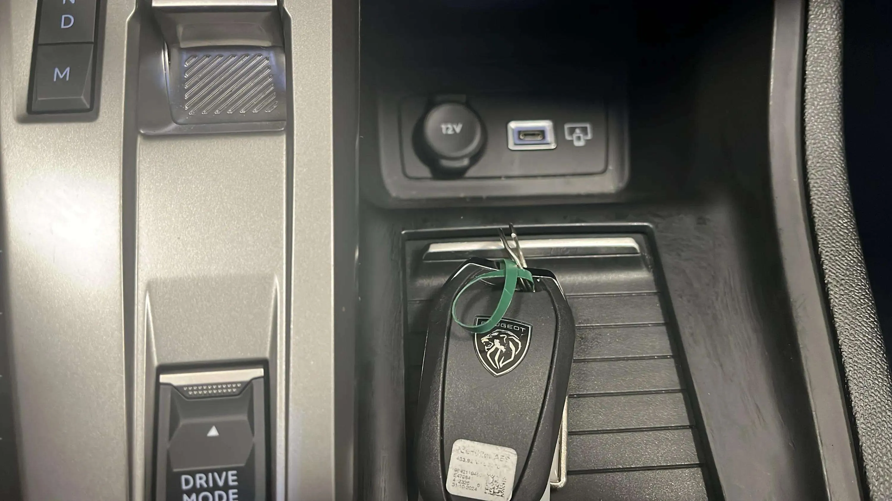 Peugeot 308 Allure BlueHDi 130 EAT8 - foto 17
